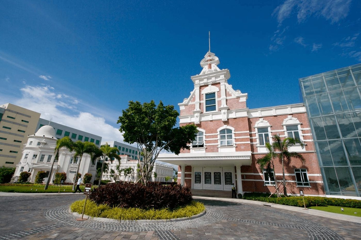 Enderun Colleges campus in McKinley Hill